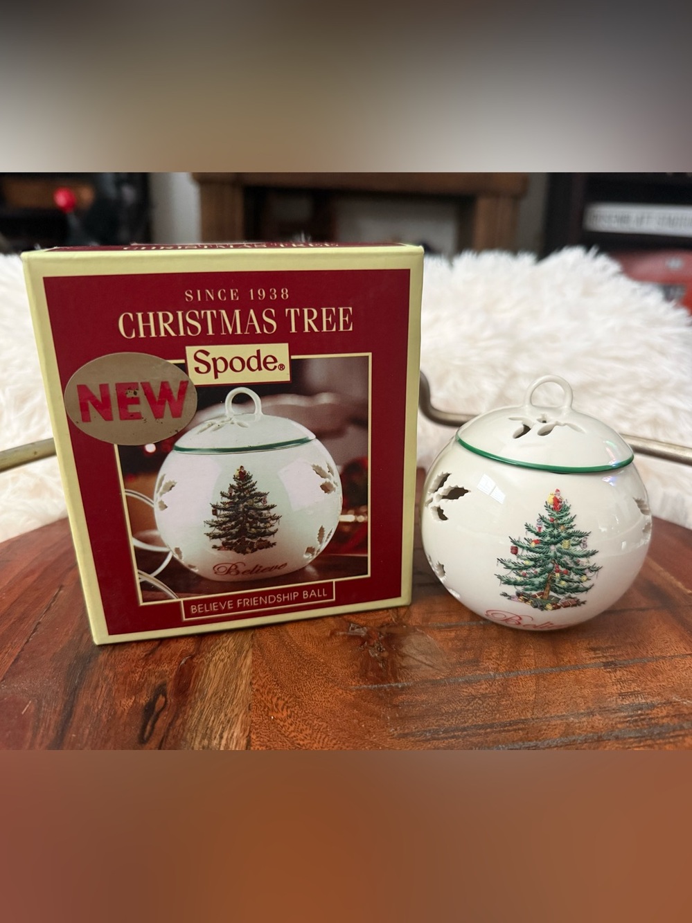Spode Christmas Tree Pierced Friendship Ball #S3324-A9 Candle Holder/potpourri